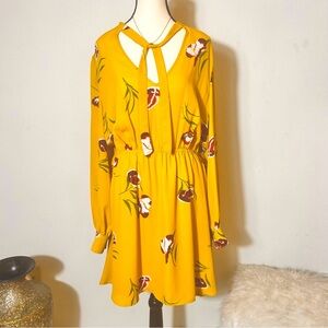 Beautiful Long sleeve floral print dress in a 2XL.